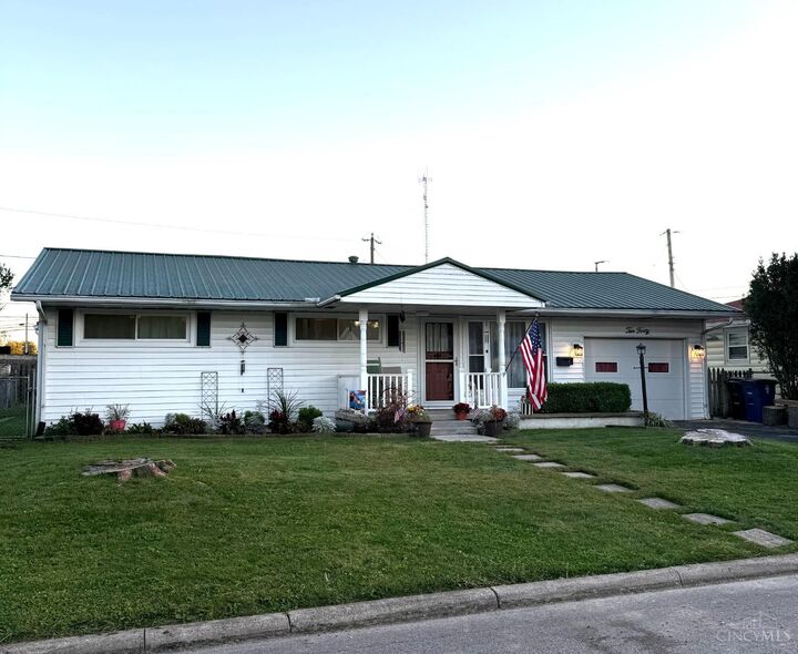 Property Photo:  1040 Columbus Street  OH 45177 