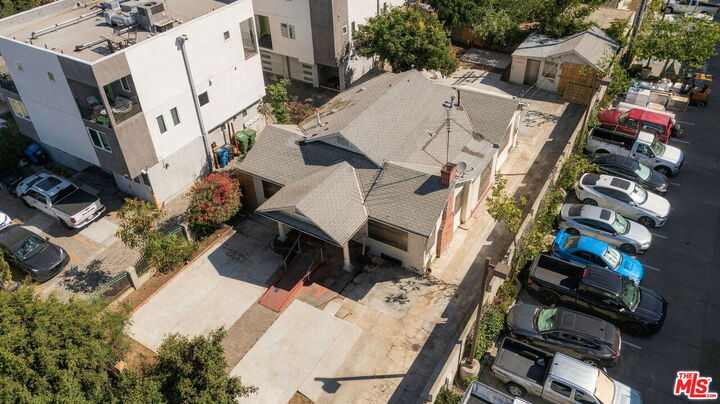 Property Photo:  1114 N Heliotrope Dr  CA 90029 