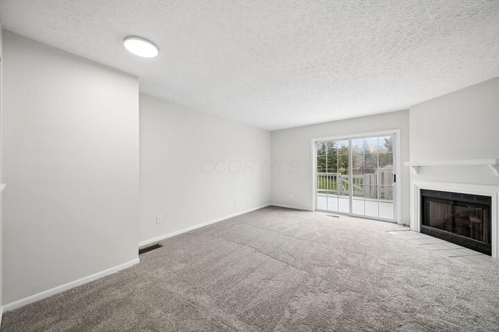 Property Photo: 1614 Holland Drive OH 43026