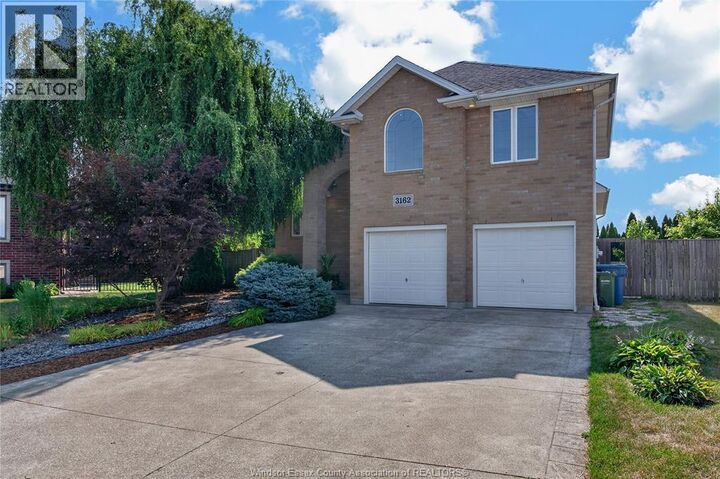 Property Photo:  3162 Leisure Crescent  ON N8R 0A2 