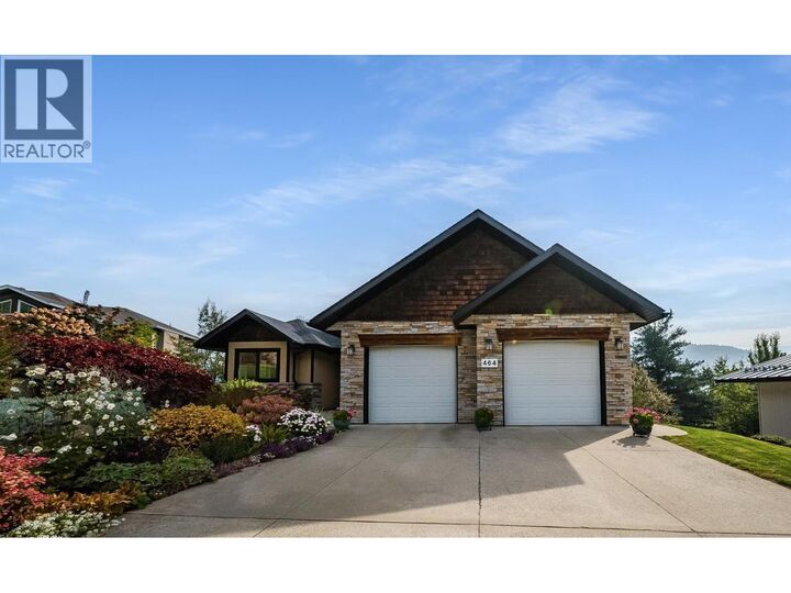 Property Photo: 464 Whitman Way BC V1R 4T9