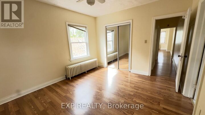 Property Photo:  2 South Drive South  ON L2R 4T8 