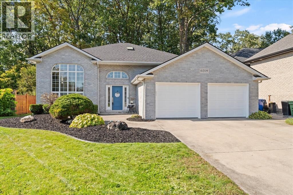 Property Photo: 6209 Wales Court ON N9J 3R7