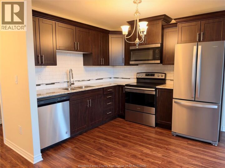 Property Photo:  550 Park Avenue West 418  ON N7M 0T6 