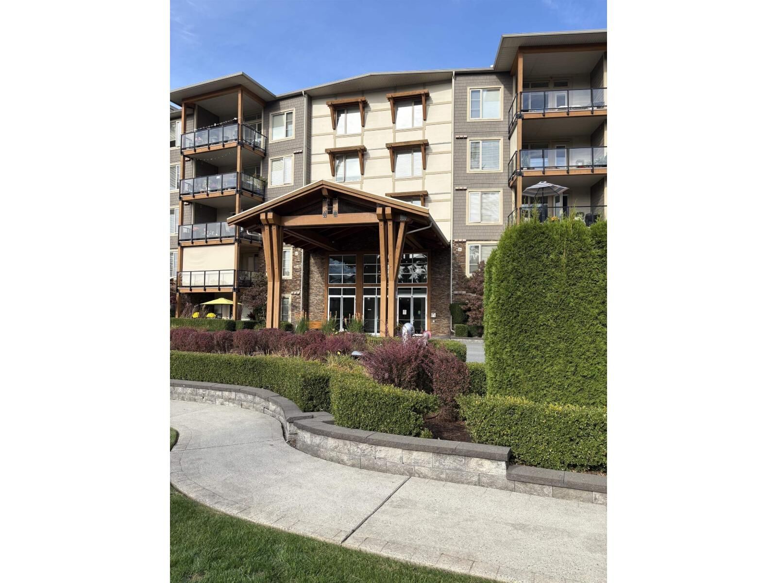 Photo de la propriété:  45750 Keith Wilson Road 203  BC V2R 0X3 