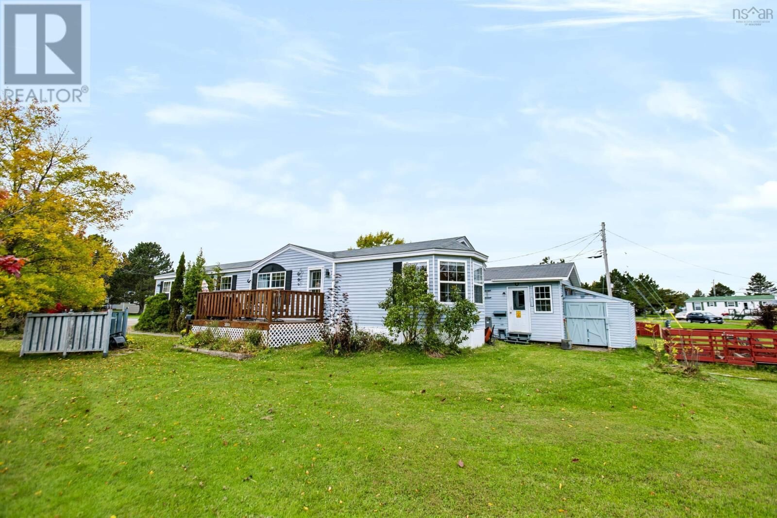 Photo de la propriété:  1 Rosewood Drive  NS B4H 4N8 