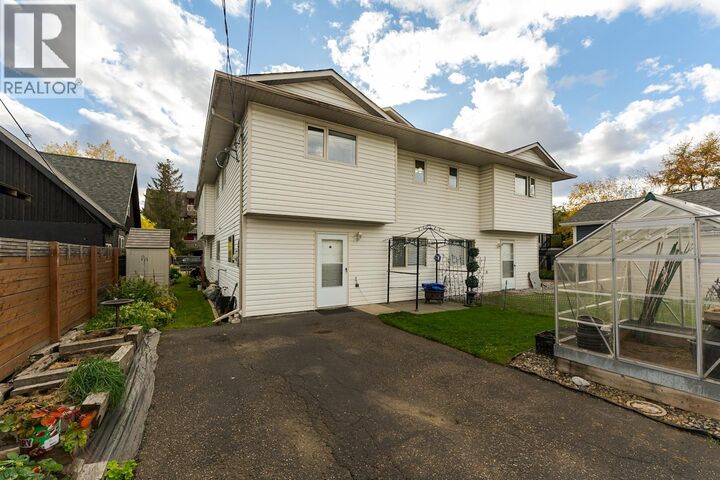 Property Photo:  1772 6th Avenue  BC V2L 3N6 