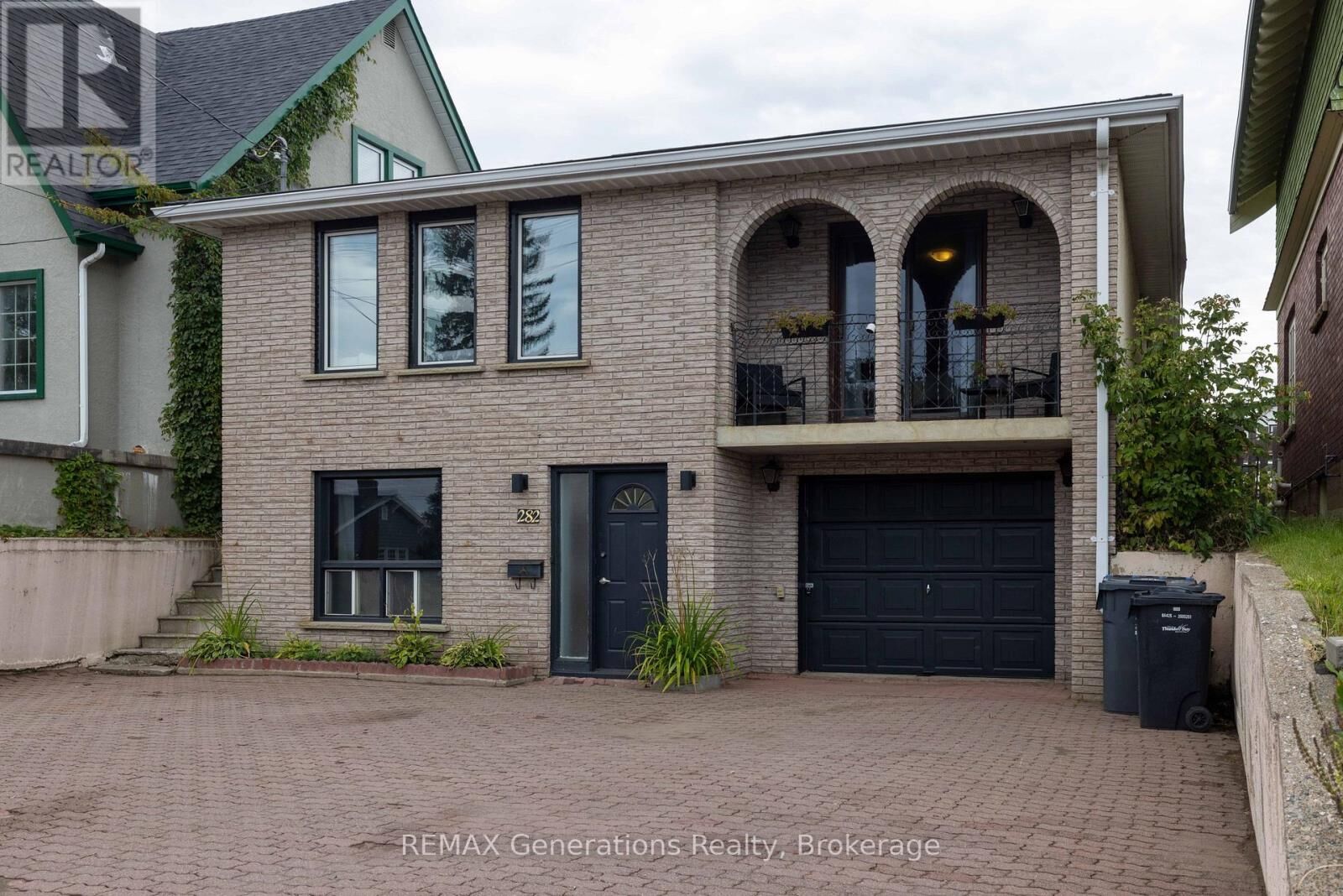 Property Photo:  282 Algoma Street North  ON P7A 5A6 