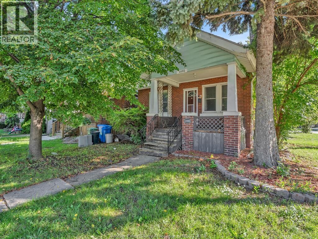 Property Photo:  1396 Moy Avenue  ON N8X 4S6 