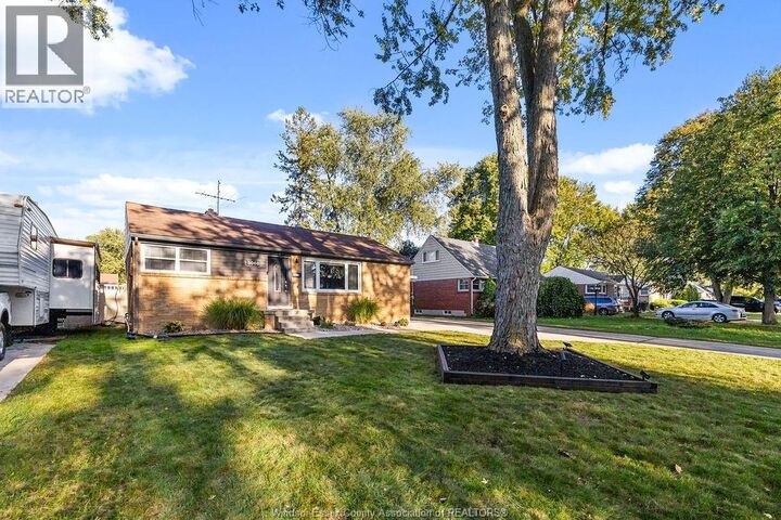 Property Photo:  3060 Dandurand Avenue  ON N9E 2E6 