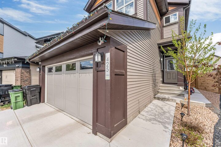Property Photo:  425 41 Street SW  AB T6X 2L8 