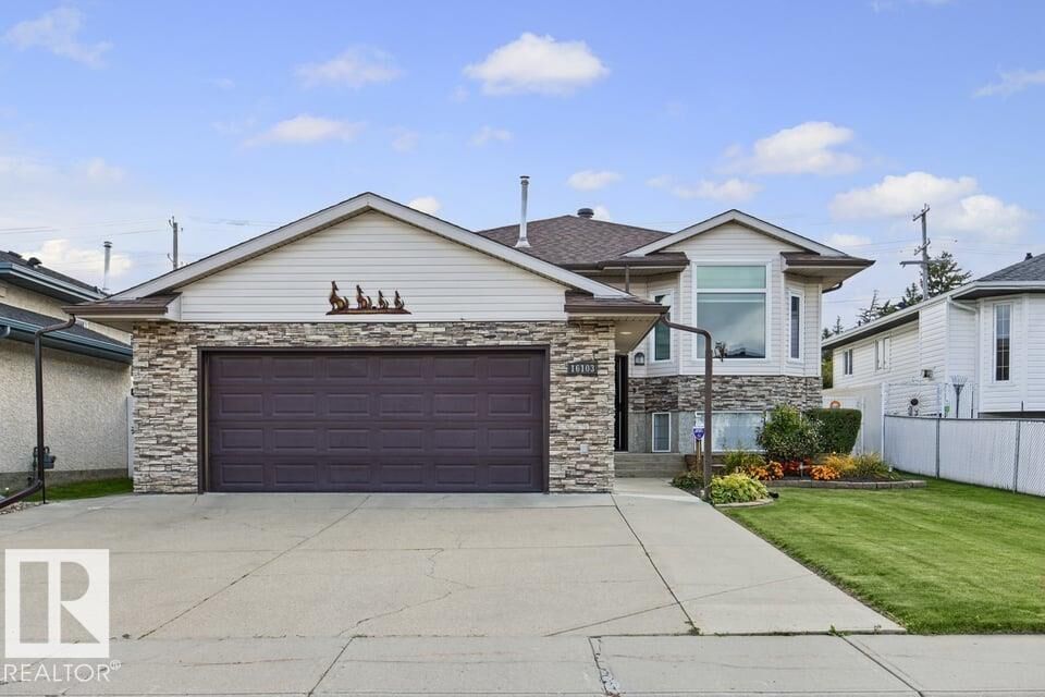 Property Photo: 16103 67 Street NW AB T5Z 3C5