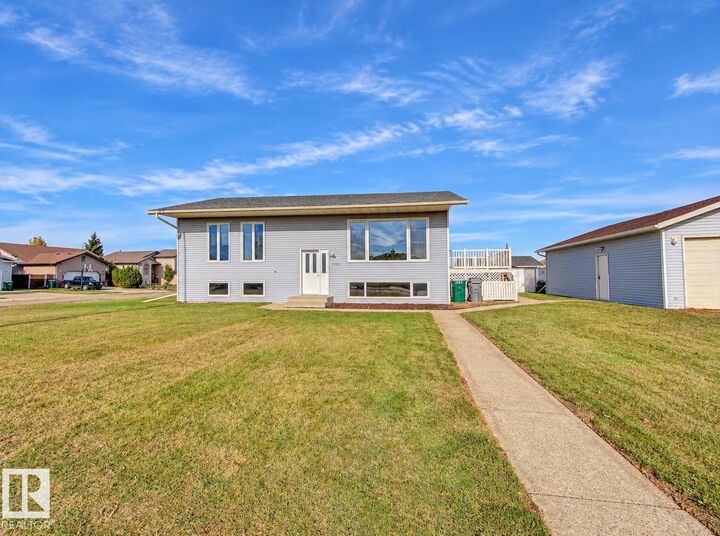 Property Photo:  5503 44 Street  AB T0B 2R0 