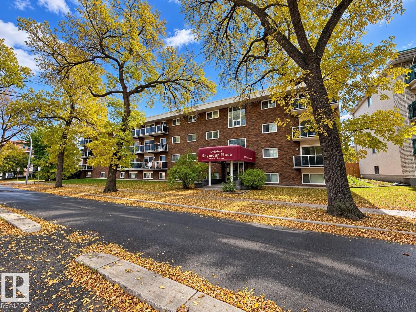 Property Photo:  9925 83 Avenue NW 403  AB T6E 2B9 