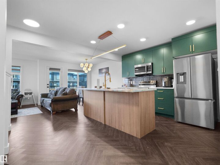 Property Photo: 7816 Kruluk Link Link SW AB T6W 4V1