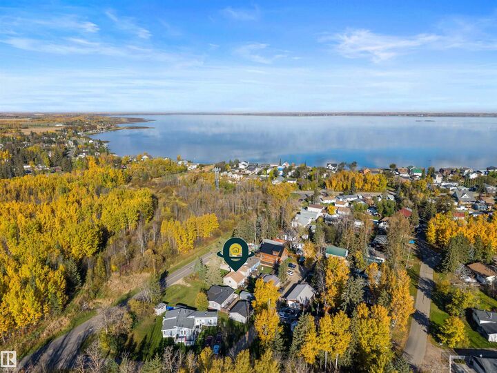 Property Photo:  4811 60 Street  AB T9E 0A0 