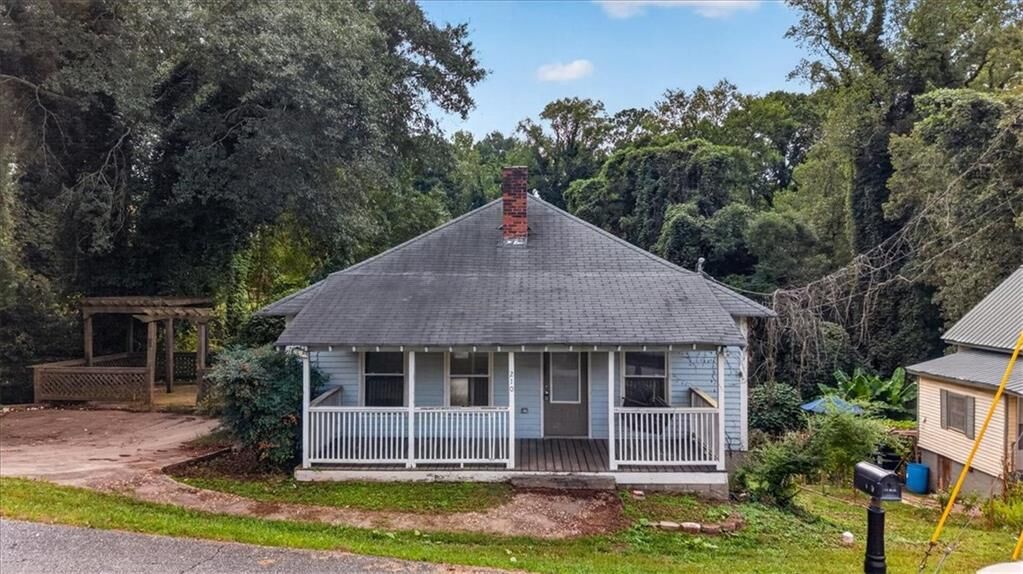 Property Photo: 210 Burge Street GA 30114