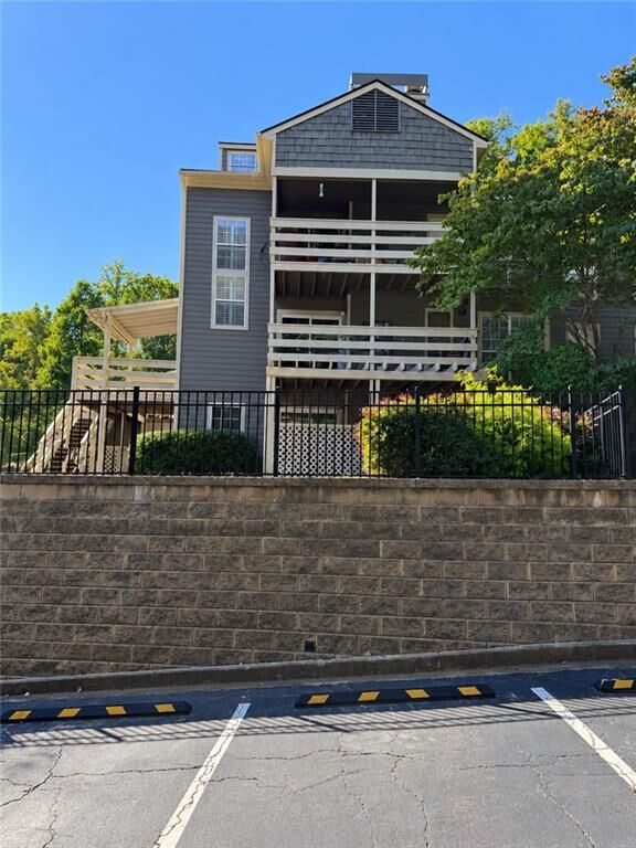 Property Photo:  905 Riverview Drive SE  GA 30067 