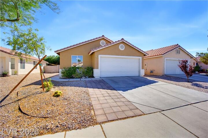 Property Photo: 633 Roberta Alecia Avenue NV 89031