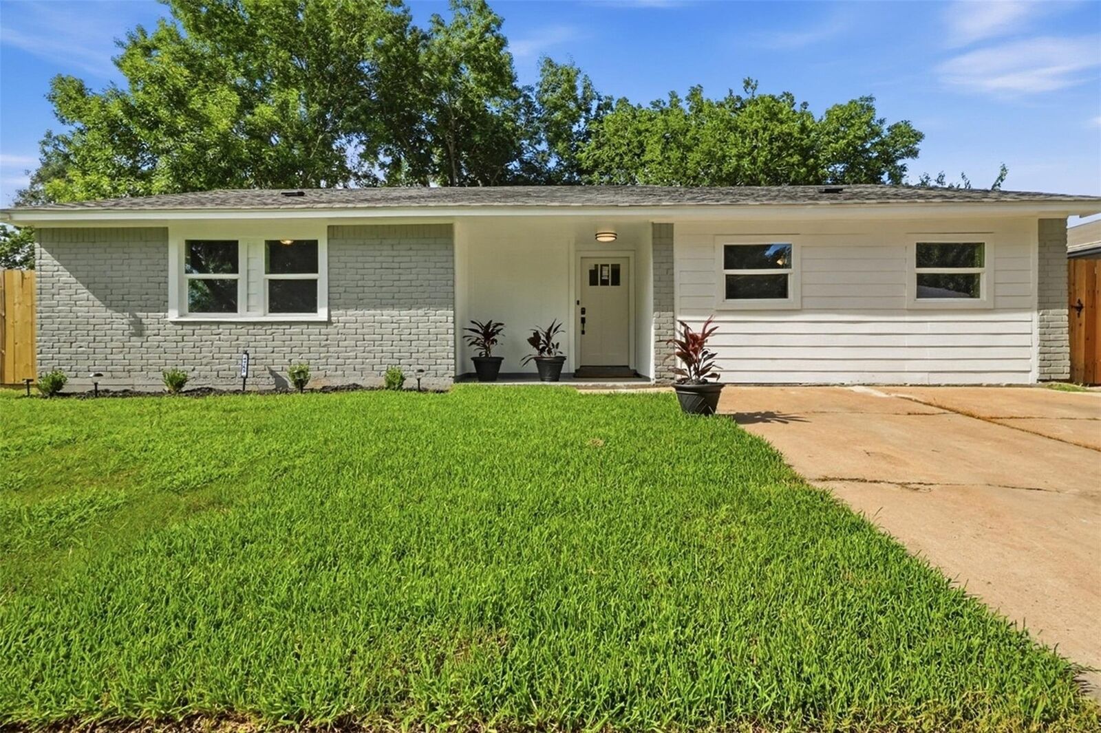 Property Photo:  4767 Beechaven St  TX 77053 