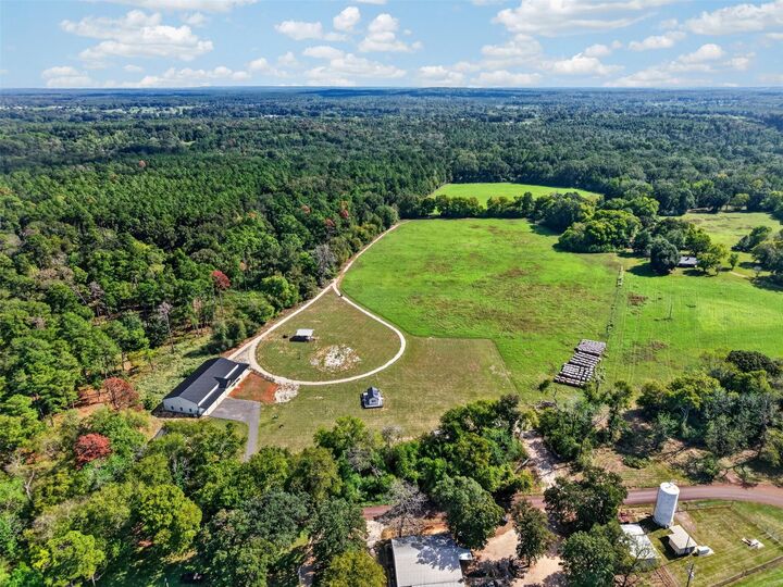 Property Photo:  252 County Road 2641  TX 75946 