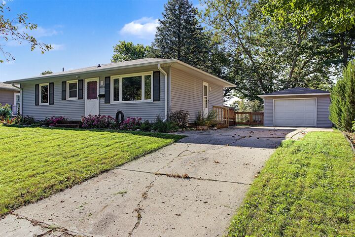 Property Photo:  4116 Toronto Street  IA 50014 