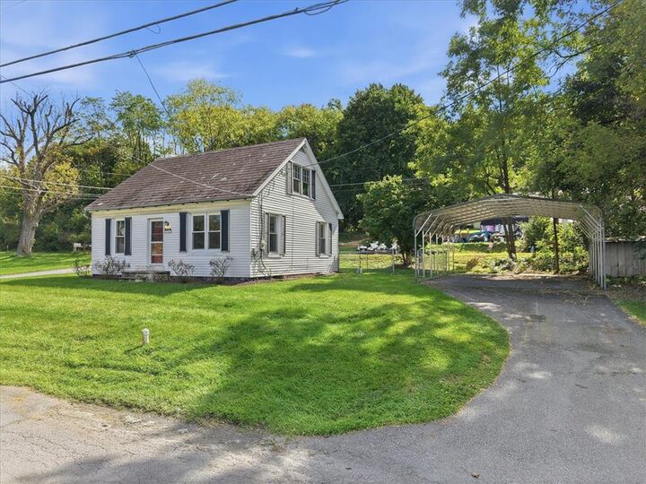 Property Photo:  3744 Redbud Drive  PA 18067 