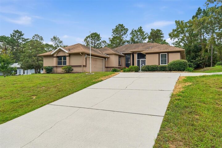 Property Photo:  2496 E Newhaven Street  FL 34453 
