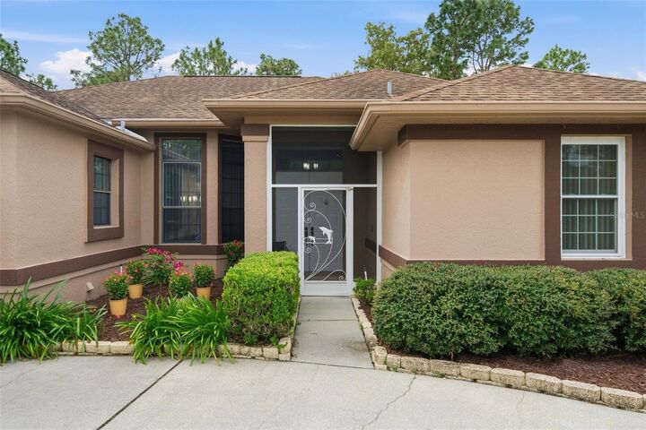 Property Photo: 2496 E Newhaven Street FL 34453