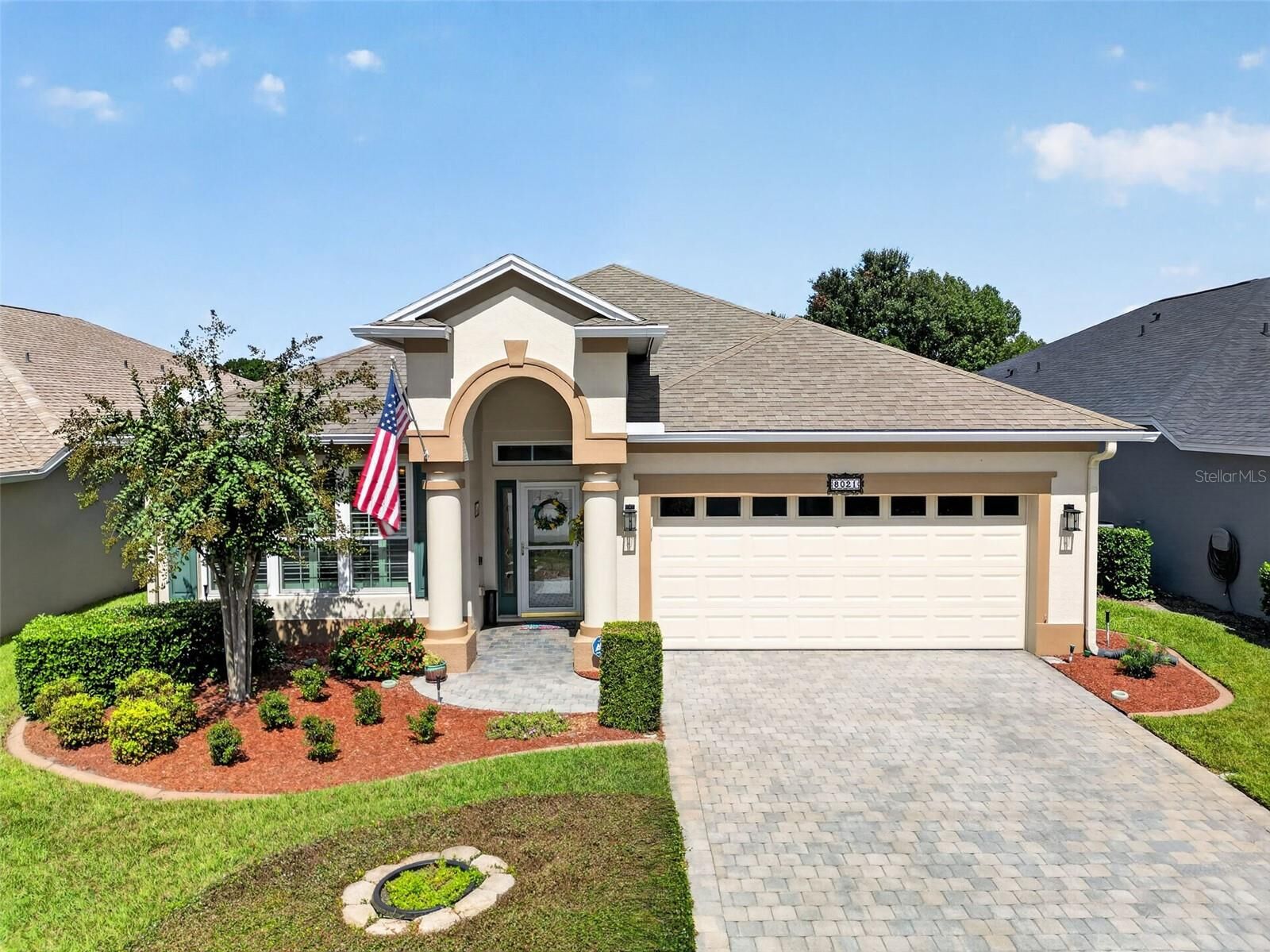 Property Photo:  8021 Saint James Way  FL 32757 