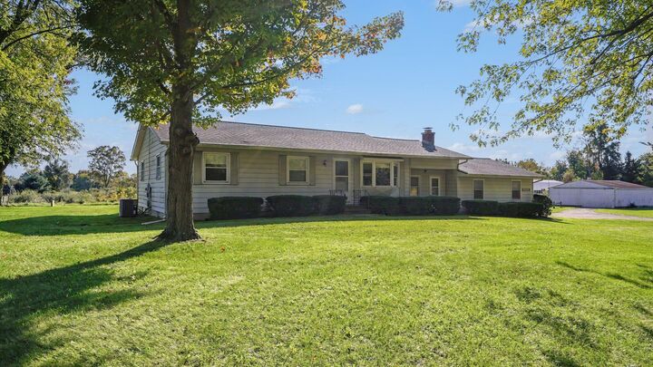 Property Photo:  8209 Smythe Road  MI 48158 