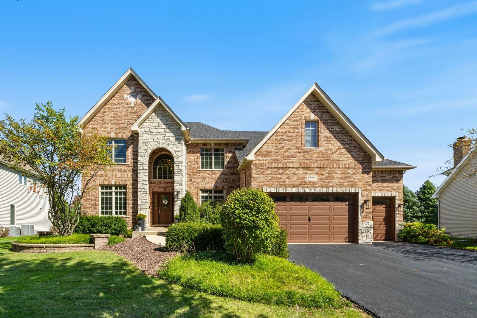 Property Photo: 12909 Alpine Way IL 60585
