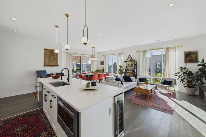 Property Photo: 1205 N Spaulding Avenue 3S IL 60651