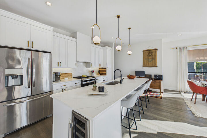 Property Photo: 1205 N Spaulding Avenue 3S IL 60651