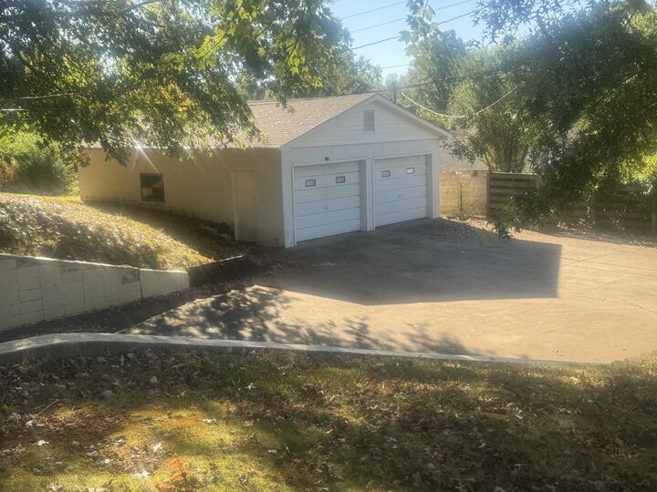 Property Photo:  1604 Buffalo Rd  TN 38464 