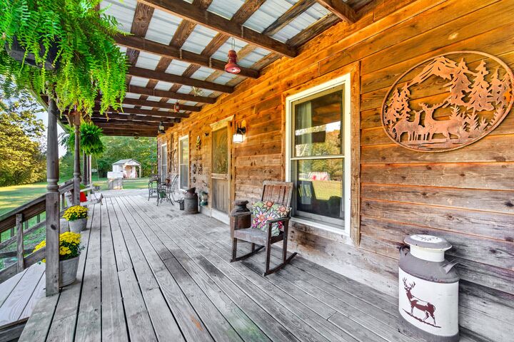 Property Photo:  1208 Long Creek Rd  TN 37058 