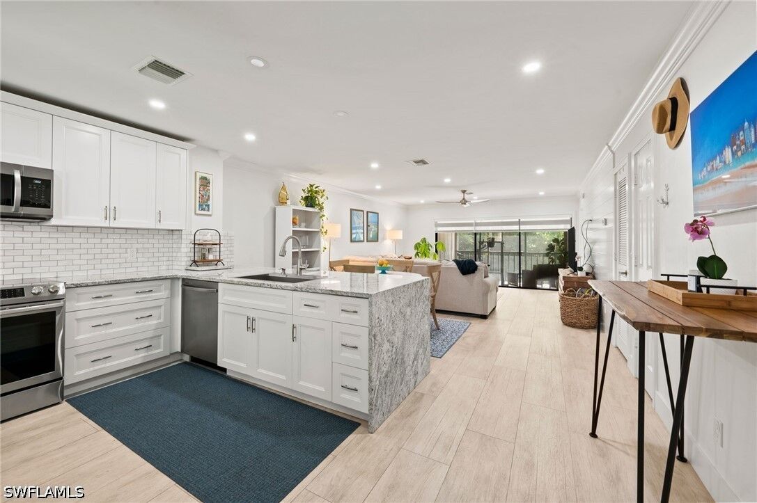 Property Photo:  1656 Spoonbill Lane B  FL 34105 