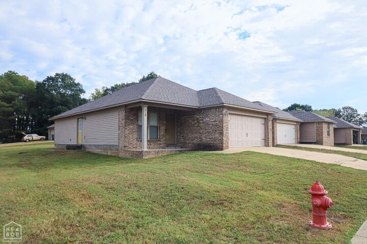 Property Photo:  318 W School Street  AR 72417 