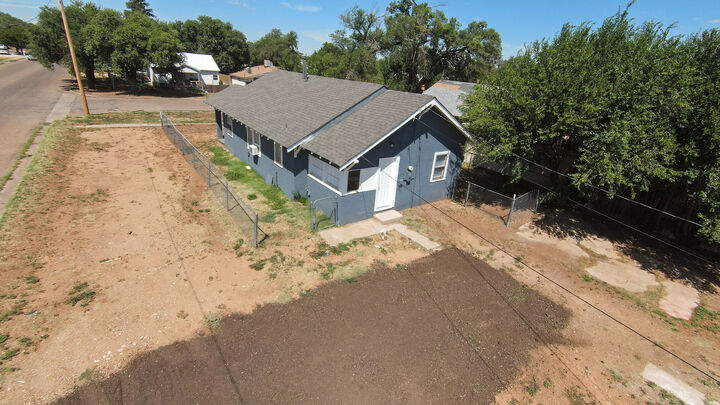 Property Photo: 1001 Sheldon St NM 88101
