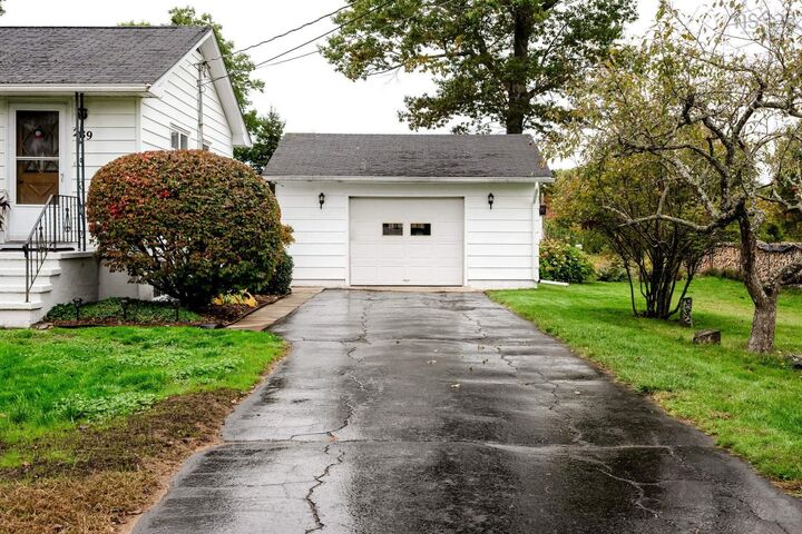 Property Photo: 289 Brookside Drive NS B0P 1R0
