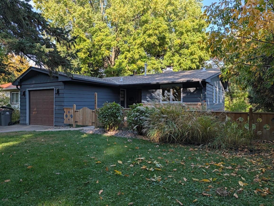 Property Photo: 3346 Kyle Avenue N MN 55422