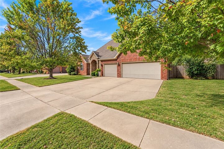 Property Photo:  4506 Flagstick Drive  AR 72704 