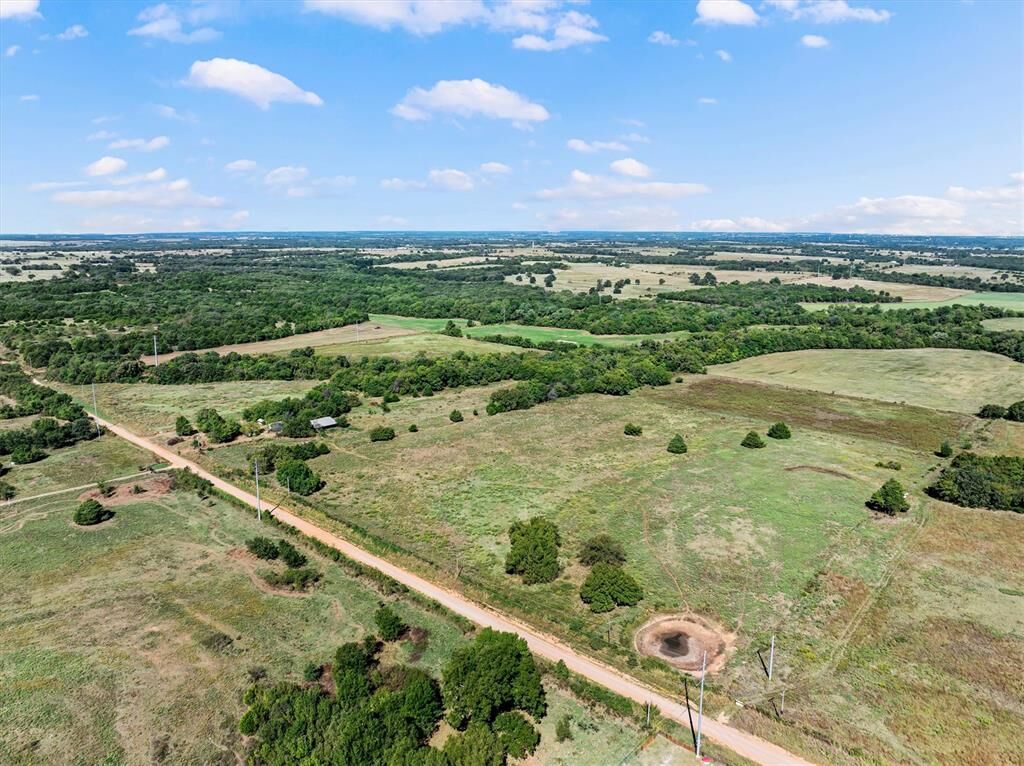 Property Photo:  337290 E 770 Road  OK 74023 