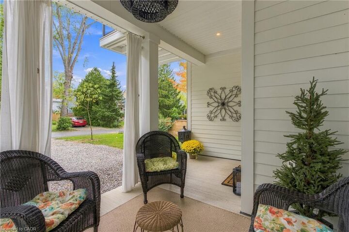 Property Photo:  11 Wilberforce Avenue  ON L0S 1J0 