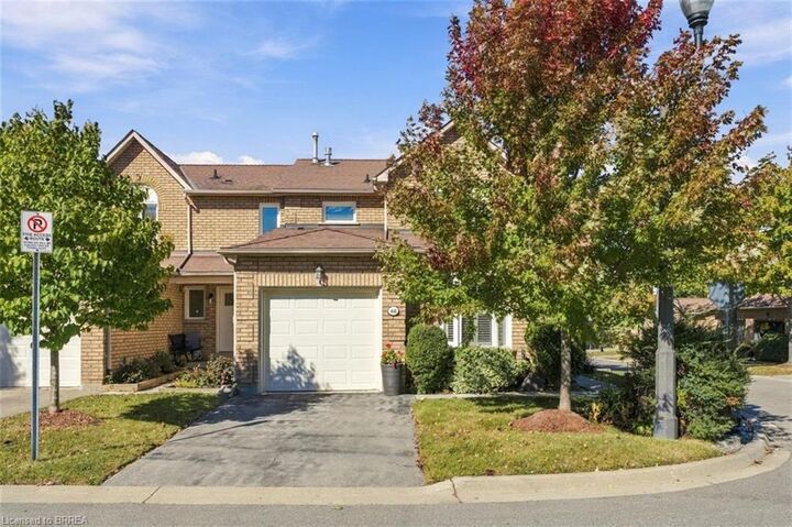 Property Photo:  11 Pirie Drive 68  ON L9H 6Z6 