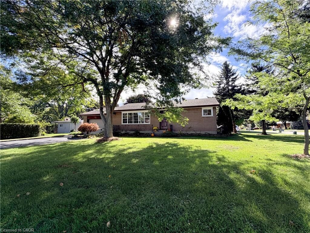 Property Photo:  181 Montclair Crescent  ON N0E 1Y0 