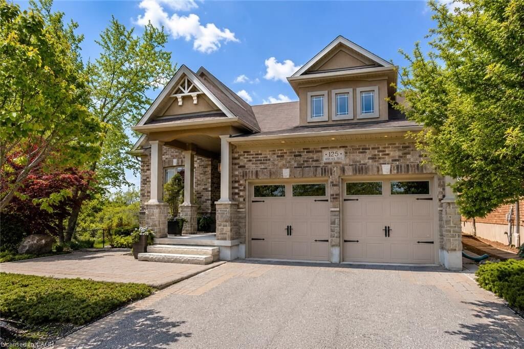 Property Photo:  125 Woolner Trail  ON N2A 4N3 