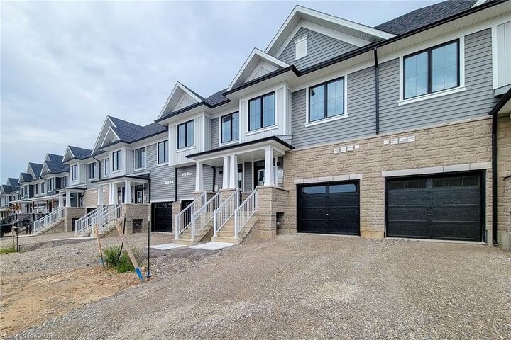 Property Photo:  4 Elite Crescent  ON N3W 0L1 