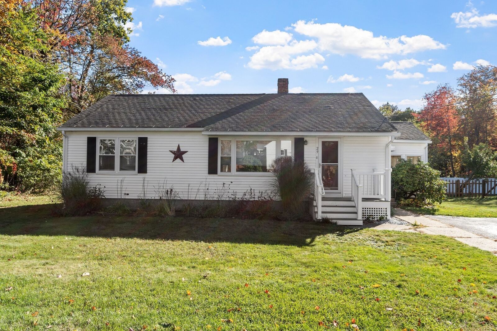 Property Photo: 29 Elizabeth St MA 01440