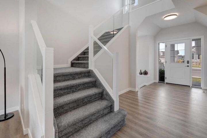 Property Photo:  1607 Baywater Street SW  AB T4B 5K6 